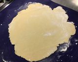 Une image de l'étape 1 de Tarte étoilée aux pommes et kiwi.