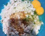 Foto langkah ke 2 dari resep Martabak Tahu Ayam Kare.