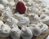 Foto del paso 5 de la receta: Tarta con Crema de Frutilla y Crema Chantilly
