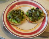 Foto del paso 3 de la receta: Tostadas saludables con nopal y guacamole ❤️
