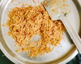 गव्हाच्या शेवयाचे उपीट (Ghavachya shewayache Upit Recipe In Marathi) रेसिपी स्टेप 1 फोटो 