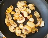 Foto del paso 3 de la receta: Panitas de pollo al ajillo