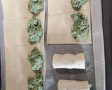Foto del paso 3 de la receta: Napolitanas de ricota y espinacas con fuet