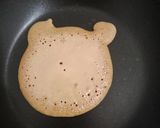 Foto langkah ke 2 dari resep Pancake Karakter Sat Set.