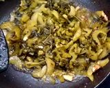 รูปขั้นตอนการทำที่ 3 ของ ผักกาดดองผัดไข่