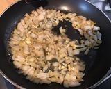 Une image de l'étape 8 de Citrouille joyeuse (purée de courge delica moretti,pommes de terre,lard,emmental,persil).