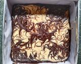 Foto langkah ke 7 dari resep Cheesecake Brownies.