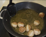 Foto del paso 2 de la receta: Arroz con albóndigas y verduras