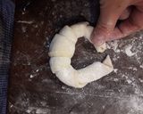 Foto del paso 7 de la receta: Medialunas dulces/saladas