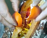 A picture of step 2 of Fried eggs in ciabatta.