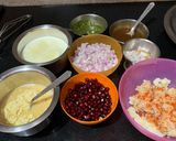 A picture of step 3 of Besan aloo toastie chaat.