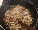 Foto del paso 5 de la receta: Wok de Col China y Mejillones al Sésamo