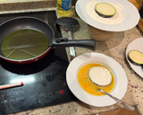 Foto del paso 2 de la receta: Pincho de berenjenas rebozadas con morcilla y plátano caramelizado
