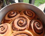 Foto langkah ke 7 dari resep Cinnamon Rolls.