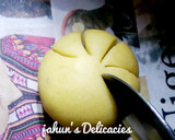 A picture of step 3 of Chocolate Flower Cookies.