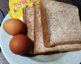 Foto langkah ke 1 dari resep Sandwich Ayam Telur.