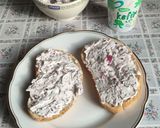 1914. Lilahagymás fűszeres házi krémsajt! recept fázis 5 fotója