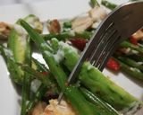 Foto del paso 3 de la receta: Espinacas y ejotes con yogurt y pepino
