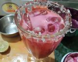 A picture of step 6 of Strawberry grapes mocktail.