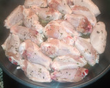 Foto del paso 3 de la receta: Pollo con tomate