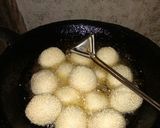 Foto langkah ke 6 dari resep Onde onde isi kacang hijau.