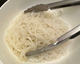 A picture of step 2 of Chicken and Thai Noodles.