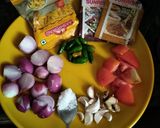 A picture of step 1 of Bengali chicken kasa.