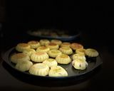 A picture of step 12 of Mein'amoul Cookie (Dates cookie).