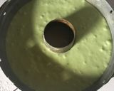 Foto langkah ke 4 dari resep Bolu pandan panggang sederhana.