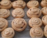 Mazsolas-vajas-mascarponés csiga recept fázis 6 fotója