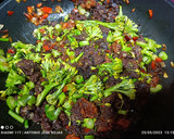 Foto del paso 3 de la receta: Habitas con verduras, morcilla y sobrasada