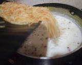 A picture of step 1 of Custard Sevaiya.