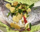 Foto langkah ke 4 dari resep Ikan Tim Jahe & Daun Bawang | Steamed Fish with Ginger & Shallots |.
