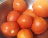 A picture of step 1 of Tomato chutney.