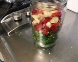 Une image de l'étape 9 de Trio de piments, tomates cerises, ail et herbes aromatiques au vinaigre.