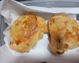 Foto del paso 4 de la receta: Hojaldre de bacalao con queso y cebolla