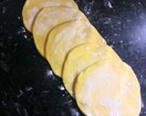 A picture of step 8 of Pumpkin Rose Basket.