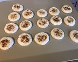 Une image de l'étape 1 de Minis sandwichs de blinis au pâté, cornichons et tomates.