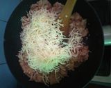 Foto langkah ke 4 dari resep Beef and Cheese Bomb.