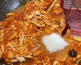 Foto langkah ke 3 dari resep 🌶 Ayam Suwir Bumbu Pedas.