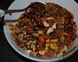 A picture of step 7 of Easy nut energy bar.