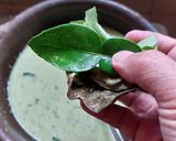 Foto langkah ke 2 dari resep Gulai Hijau Kacang Koro.