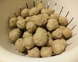 Foto langkah ke 8 dari resep Bakso Sapi Isian Favorit.