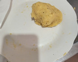Foto del paso 1 de la receta: Arepa de plátano rellena de quesos
