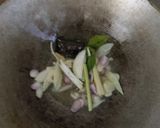 Foto langkah ke 2 dari resep Ayam, Tahu Masak Kecap.