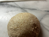 Pane con noci, uvetta e fichi