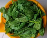 Hình bước làm 1 của món Canh rau MỒNG TƠI nấu hến