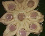 Foto langkah ke 11 dari resep Donat Bunga Sosis Gurih Renyah ala Violet Azalea.