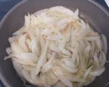 Foto del paso 3 de la receta: Bacalao a la portuguesa 🇵🇹 con patatas asadas