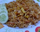 Foto langkah ke 4 dari resep 04. Nasi goreng sosis telur.